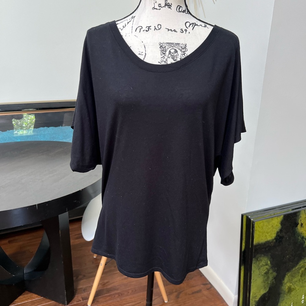 Bella Black Dolman Sleeve Tshirt. Size XL